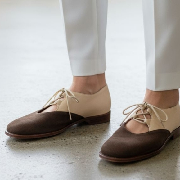 Joan Helpern Two-Tone Lace-Up Shoes New Whithout Tags - Picture 1 of 11